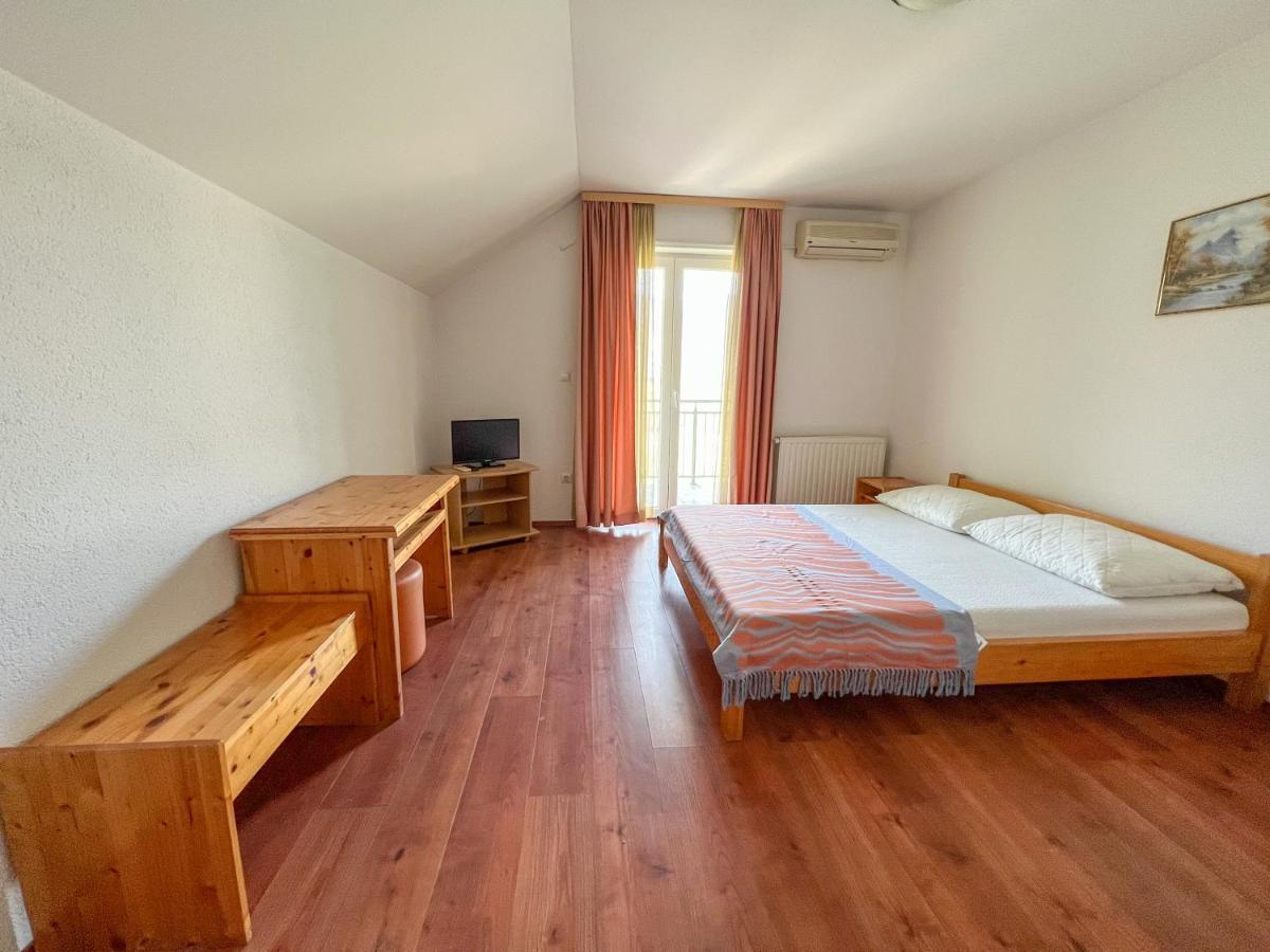 Hotel & Restaurant Babic Vranovaca Екстериор снимка
