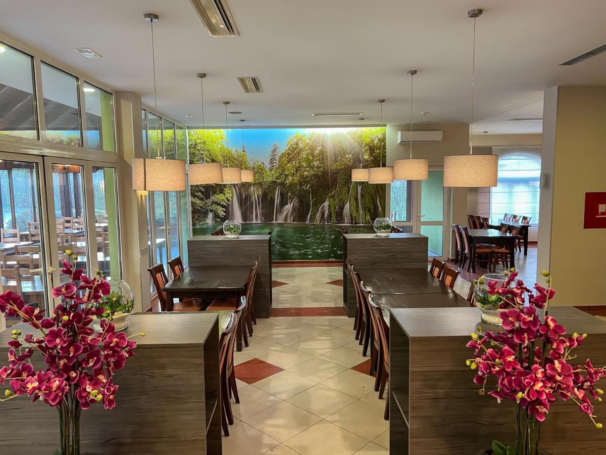 Hotel & Restaurant Babic Vranovaca Екстериор снимка
