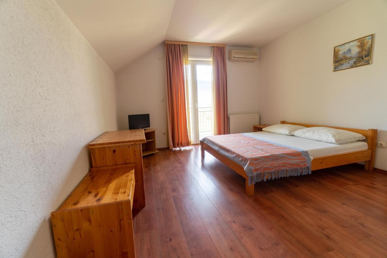 Hotel & Restaurant Babic Vranovaca Екстериор снимка